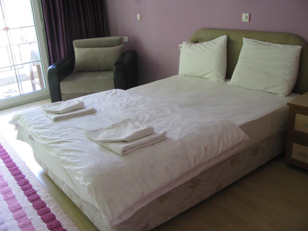 أدراسان Atici 2 Hotel الغرفة الصورة